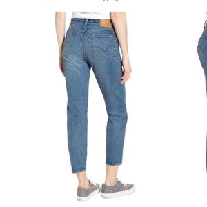 Levi’s Wedgie Icon Jeans